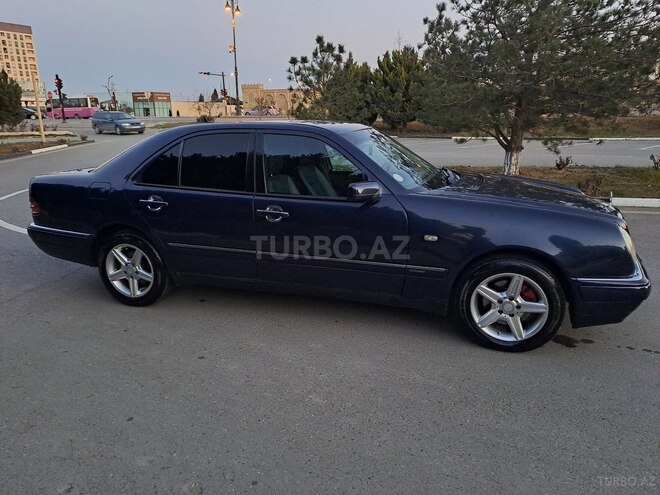 Mercedes E 240 1998, 110,332 km - 2.4 l - Sumqayıt