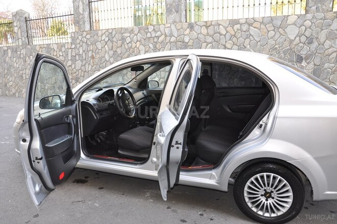 Chevrolet Aveo 2011, 274,156 km - 1.4 l - Şəki