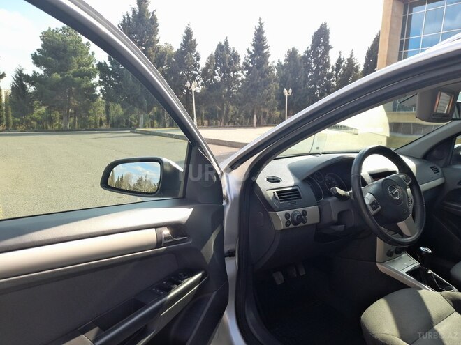 Opel Astra 2007, 239,250 km - 1.4 л - Gəncə