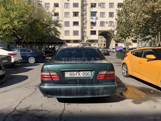Mercedes E 280 1999, 295,000 km - 2.8 л - Bakı