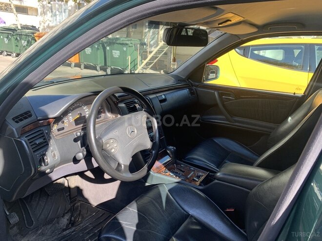 Mercedes E 280 1999, 295,000 km - 2.8 л - Bakı
