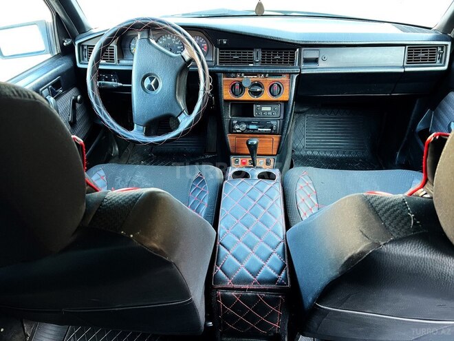 Mercedes 190 1991, 300,000 km - 2.0 l - Bakı