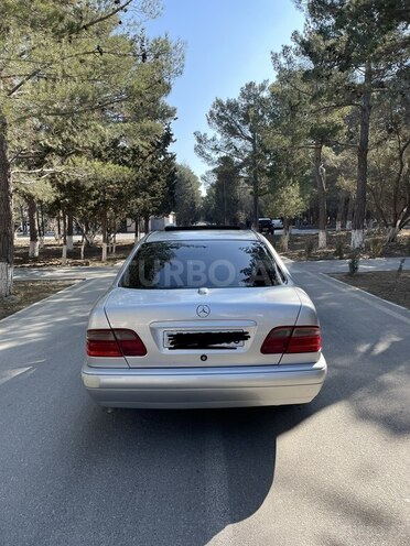 Mercedes E 200 1997, 245,000 km - 2.0 l - Sumqayıt