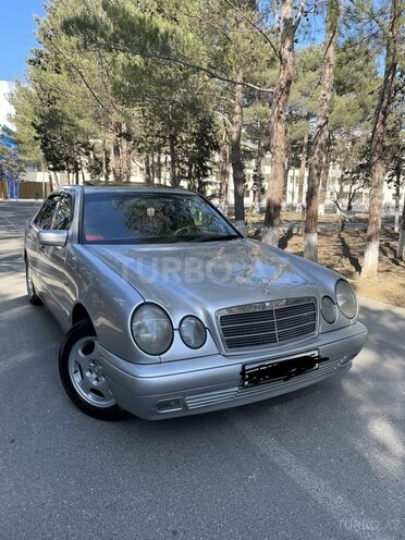 Mercedes E 200 1997, 245,000 km - 2.0 l - Sumqayıt
