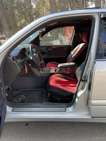 Mercedes E 200 1997, 245,000 km - 2.0 l - Sumqayıt