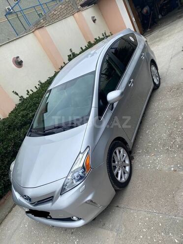Toyota Prius V 2012, 330,000 km - 1.8 l - Bakı