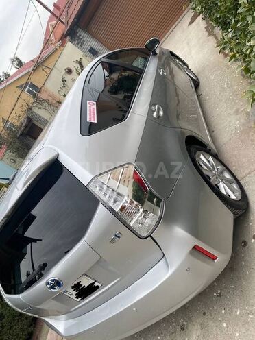 Toyota Prius V 2012, 330,000 km - 1.8 l - Bakı