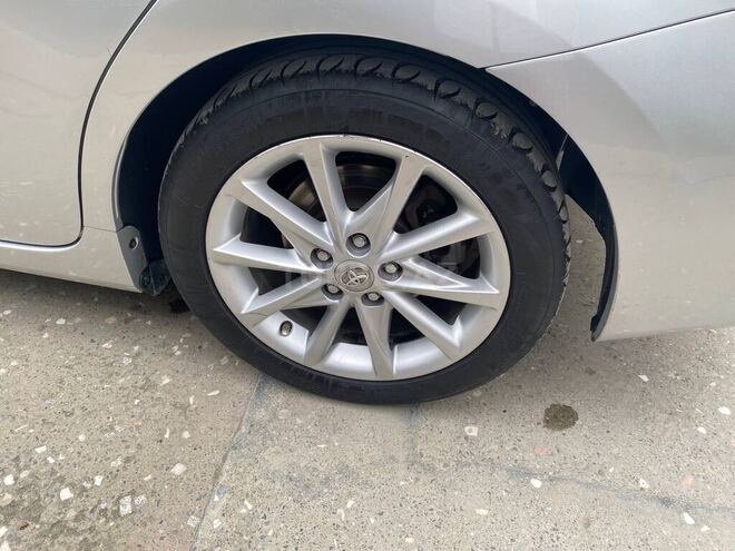 Toyota Prius V 2012, 330,000 km - 1.8 l - Bakı