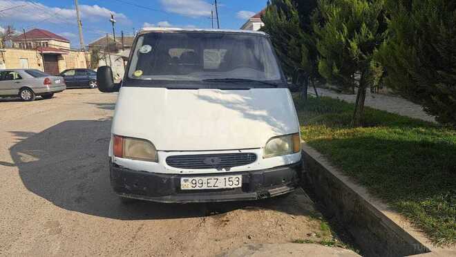 Ford Transit 2000, 300,000 km - 2.5 l - Salyan