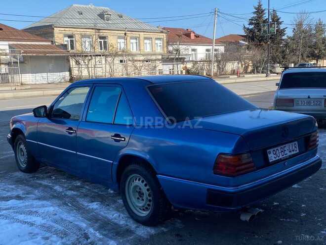 Mercedes E 220 1992, 430,000 km - 2.2 l - Quba