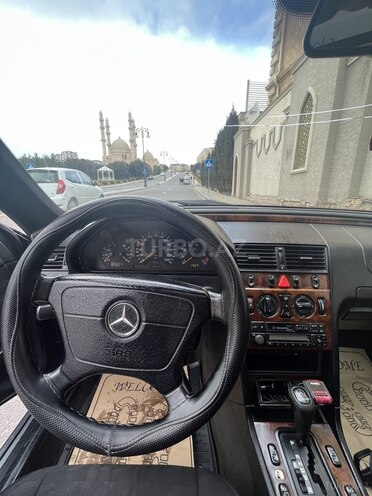 Mercedes C 180 1996, 290,000 km - 1.8 л - Bakı