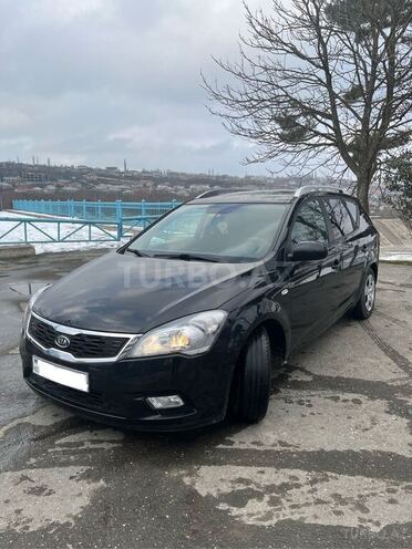 Kia Ceed 2010, 163,000 km - 1.4 l - Quba