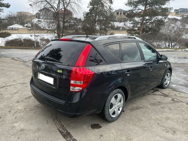 Kia Ceed 2010, 163,000 km - 1.4 l - Quba