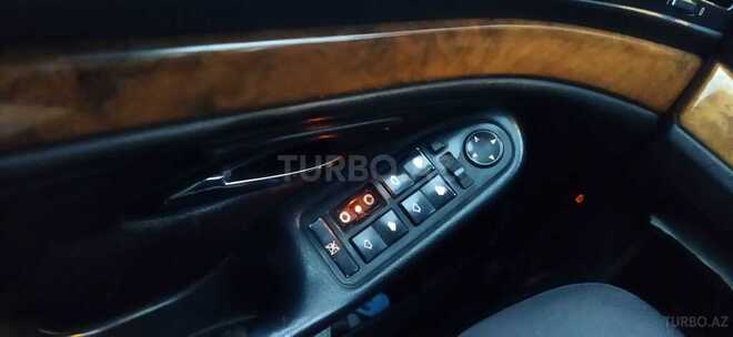 BMW 528 1998, 423,000 km - 2.8 l - Bakı