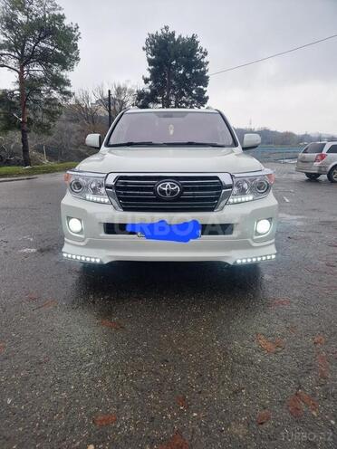 Toyota Land Cruiser 2011, 296,000 km - 4.0 l - Quba