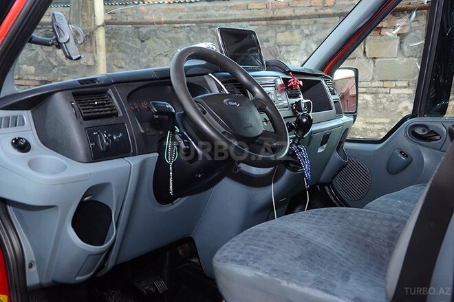 Ford Transit 2010, 597,500 km - 2.4 l - Şəki