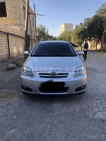 Toyota Corolla 2005, 230,000 km - 1.4 l - Gəncə