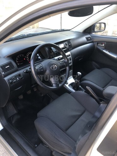 Toyota Corolla 2005, 230,000 km - 1.4 l - Gəncə