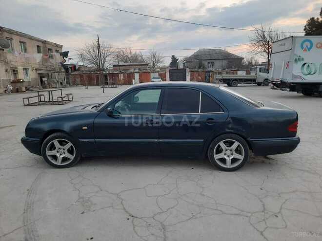 Mercedes E 230 1996, 216,000 km - 2.3 л - Sumqayıt