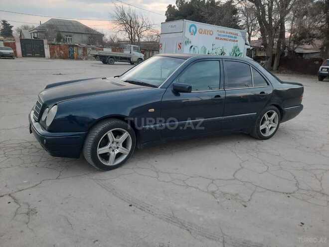 Mercedes E 230 1996, 216,000 km - 2.3 л - Sumqayıt