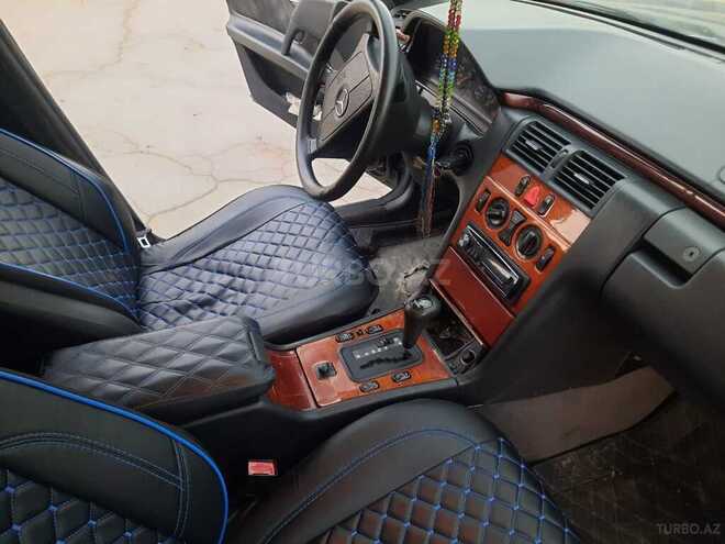 Mercedes E 230 1996, 216,000 km - 2.3 л - Sumqayıt