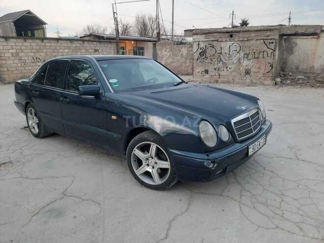 Mercedes E 230 1996, 216,000 km - 2.3 л - Sumqayıt