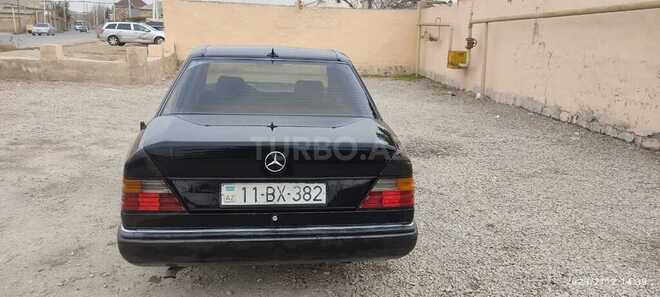 Mercedes E 200 1990, 350,000 km - 2.0 l - Bakı