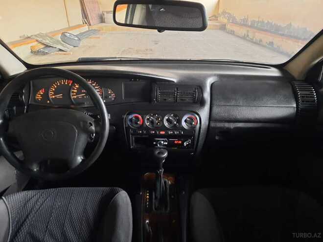 Opel Omega 1995, 286,714 km - 2.0 л - Saatlı
