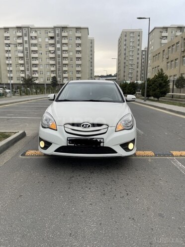 Hyundai Accent 2009, 130,000 km - 1.4 l - Bakı