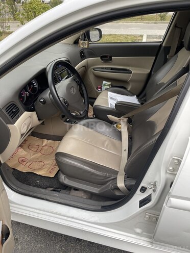 Hyundai Accent 2009, 130,000 km - 1.4 l - Bakı