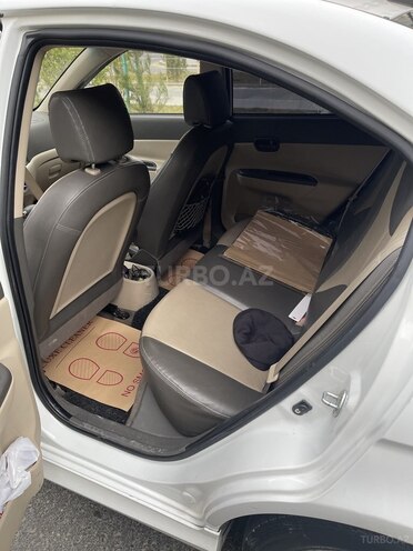 Hyundai Accent 2009, 130,000 km - 1.4 l - Bakı