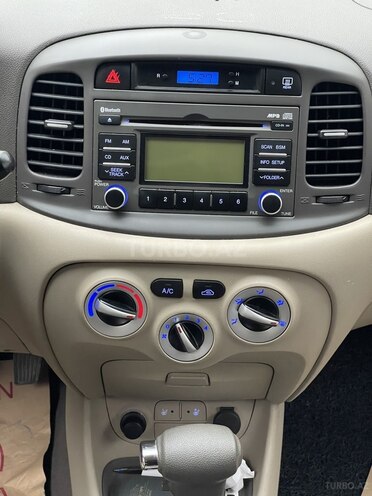 Hyundai Accent 2009, 130,000 km - 1.4 l - Bakı