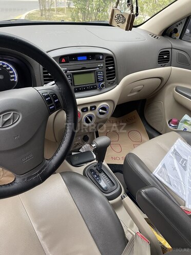 Hyundai Accent 2009, 130,000 km - 1.4 l - Bakı