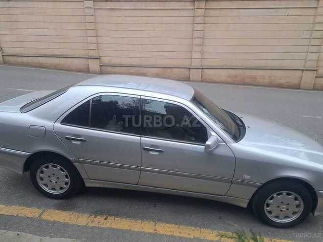 Mercedes C 240 1999, 135,000 km - 2.4 л - Bakı