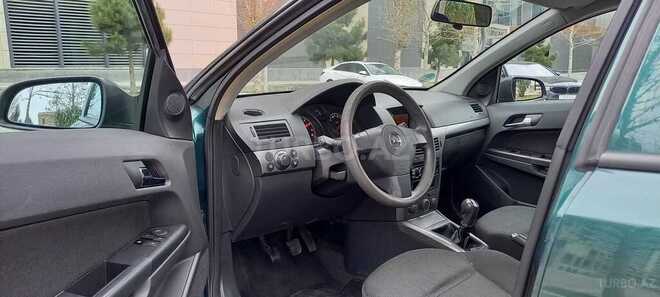 Opel Astra 2004, 180,000 km - 1.4 л - Bakı