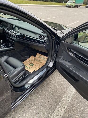 BMW 750 2014, 159,000 km - 4.4 l - Bakı