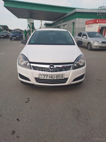 Opel Astra 2009, 193,000 km - 1.4 л - Bakı