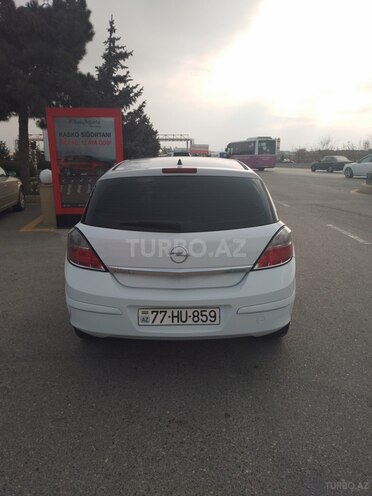 Opel Astra 2009, 193,000 km - 1.4 л - Bakı