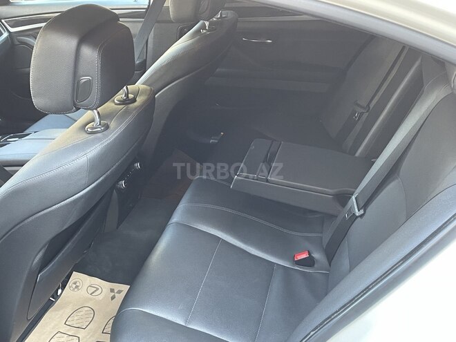 BMW 520e 2010, 242,100 km - 2.0 л - Bakı