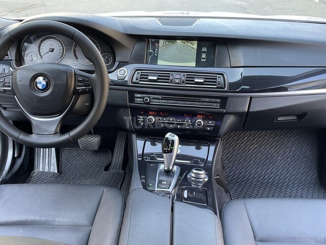 BMW 520e 2010, 242,100 km - 2.0 л - Bakı