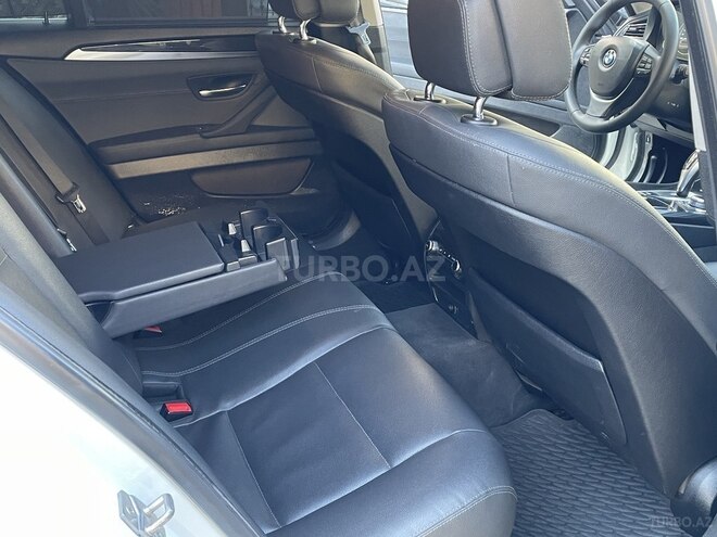 BMW 520e 2010, 242,100 km - 2.0 л - Bakı