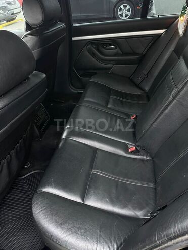 BMW 525 2002, 333,000 km - 2.5 l - Bakı
