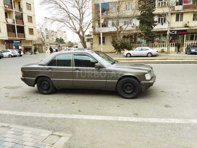Mercedes 190 1991, 300,000 km - 2.0 л - Bakı