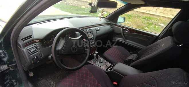 Mercedes E 230 1997, 356,323 km - 2.3 l - Bakı