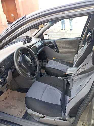Opel Vectra 1996, 353,600 km - 1.8 l - Bakı