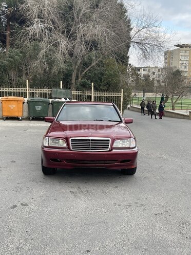 Mercedes C 220 1997, 180,000 km - 2.2 l - Bakı