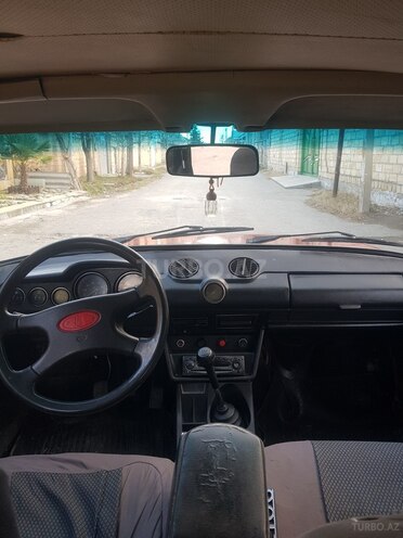 LADA (VAZ) 2106 1981, 200,000 km - 1.6 l - Yevlax
