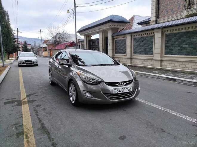 Hyundai Elantra 2013, 111,525 km - 1.8 l - Qax