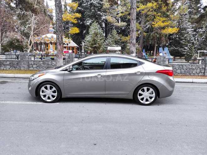 Hyundai Elantra 2013, 111,525 km - 1.8 l - Qax
