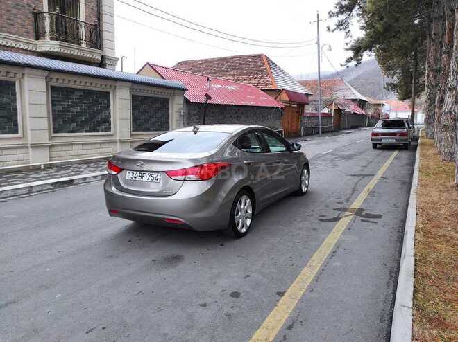 Hyundai Elantra 2013, 111,525 km - 1.8 l - Qax